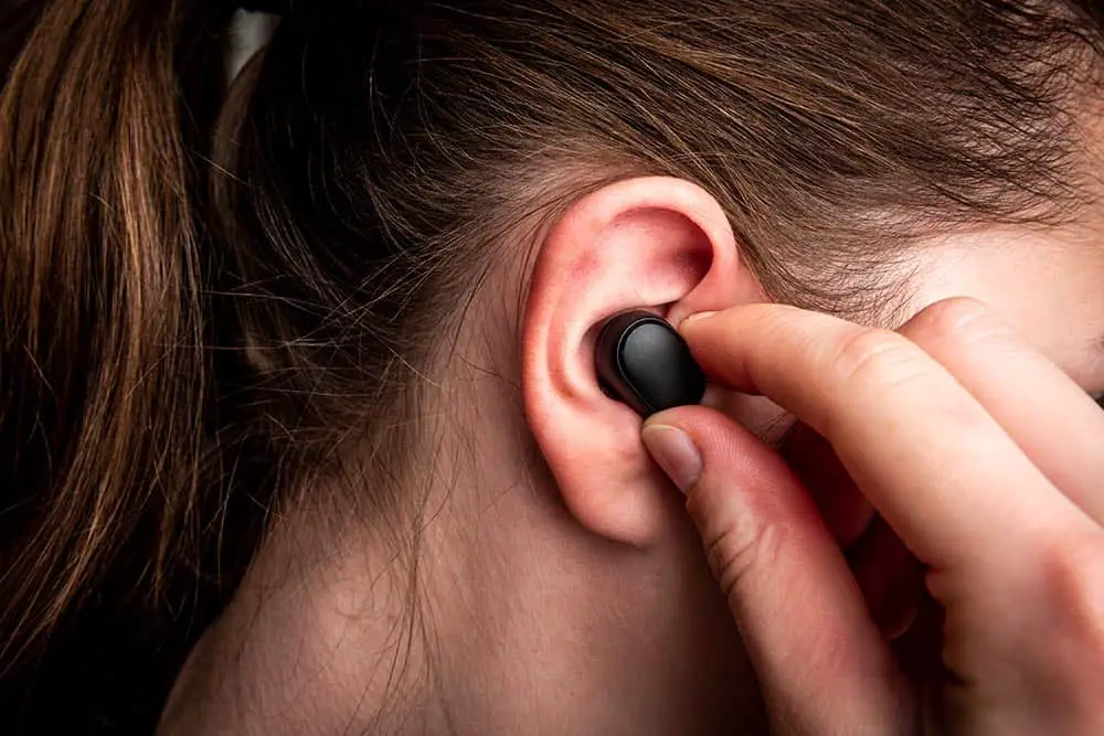 Best Wireless Earbuds For Small Ears 